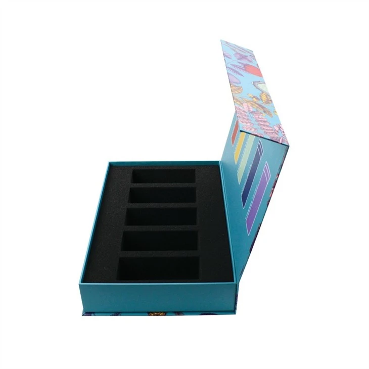 Box With Magnetic Lid